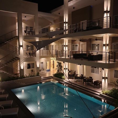 Rovira Suites Dumaguete City Exterior foto
