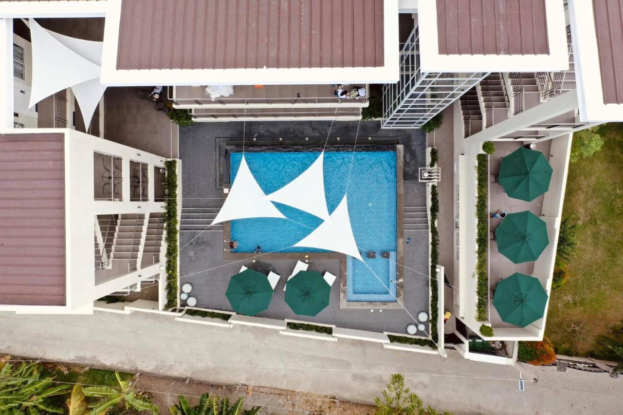 Rovira Suites Dumaguete City Exterior foto